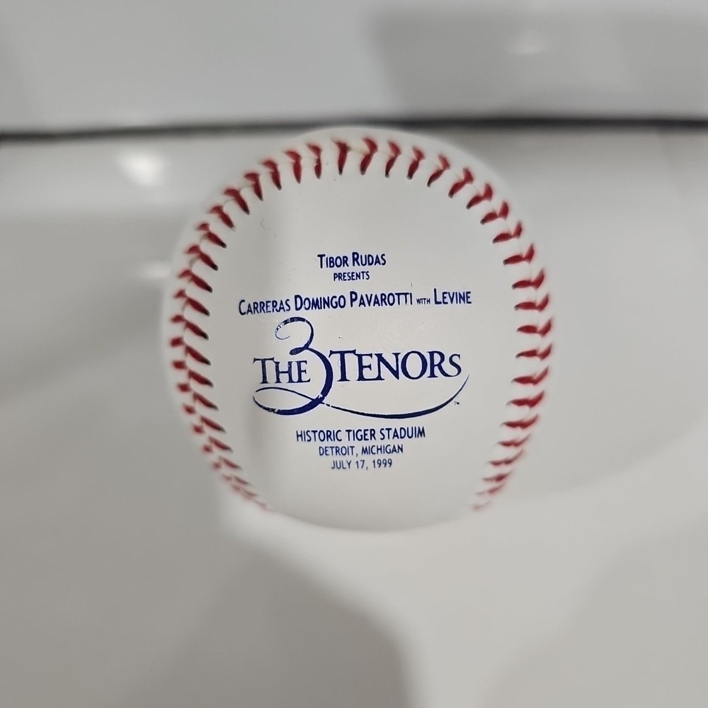 The Three Tenors 1999 Tiger Stadium Carreras-Domingo-Pavarotti Souvenir Baseball